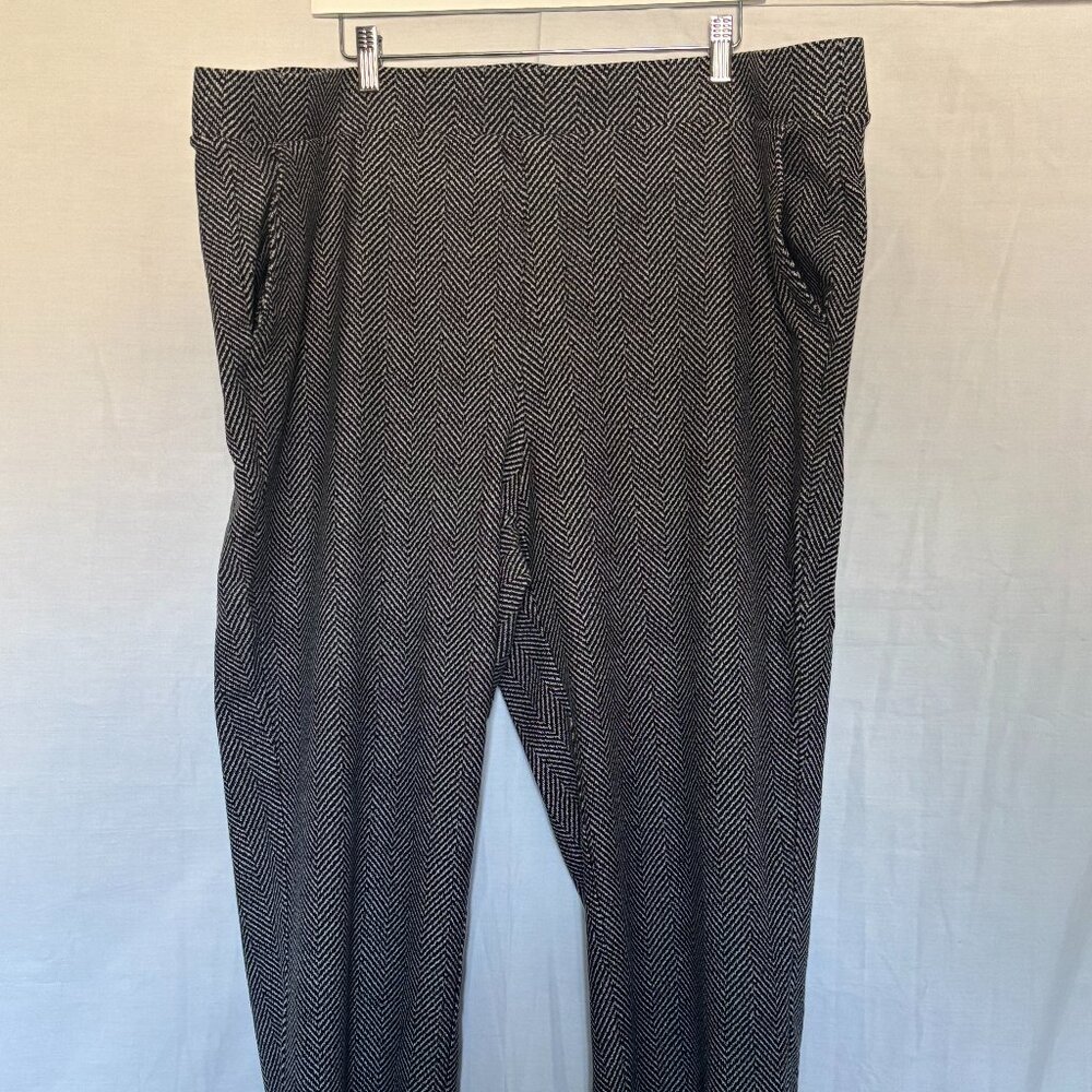 Pull-On Relaxed Taper Studio Luxe Ponte High-Rise Pant